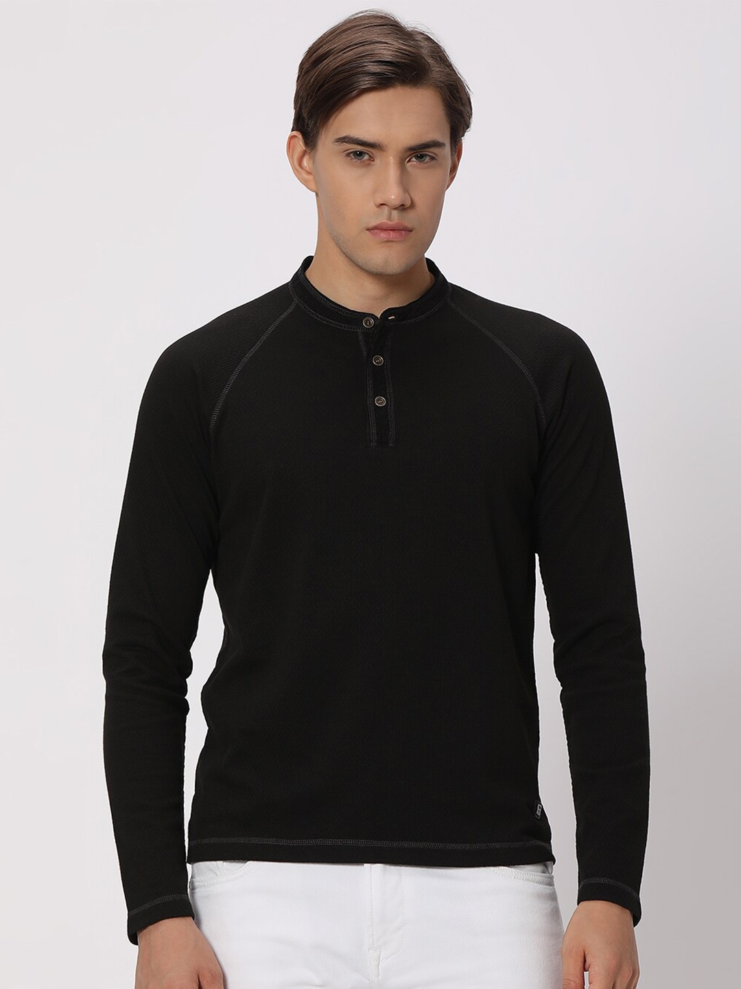 

Mufti Henley Neck Slim Fit T-shirt, Black