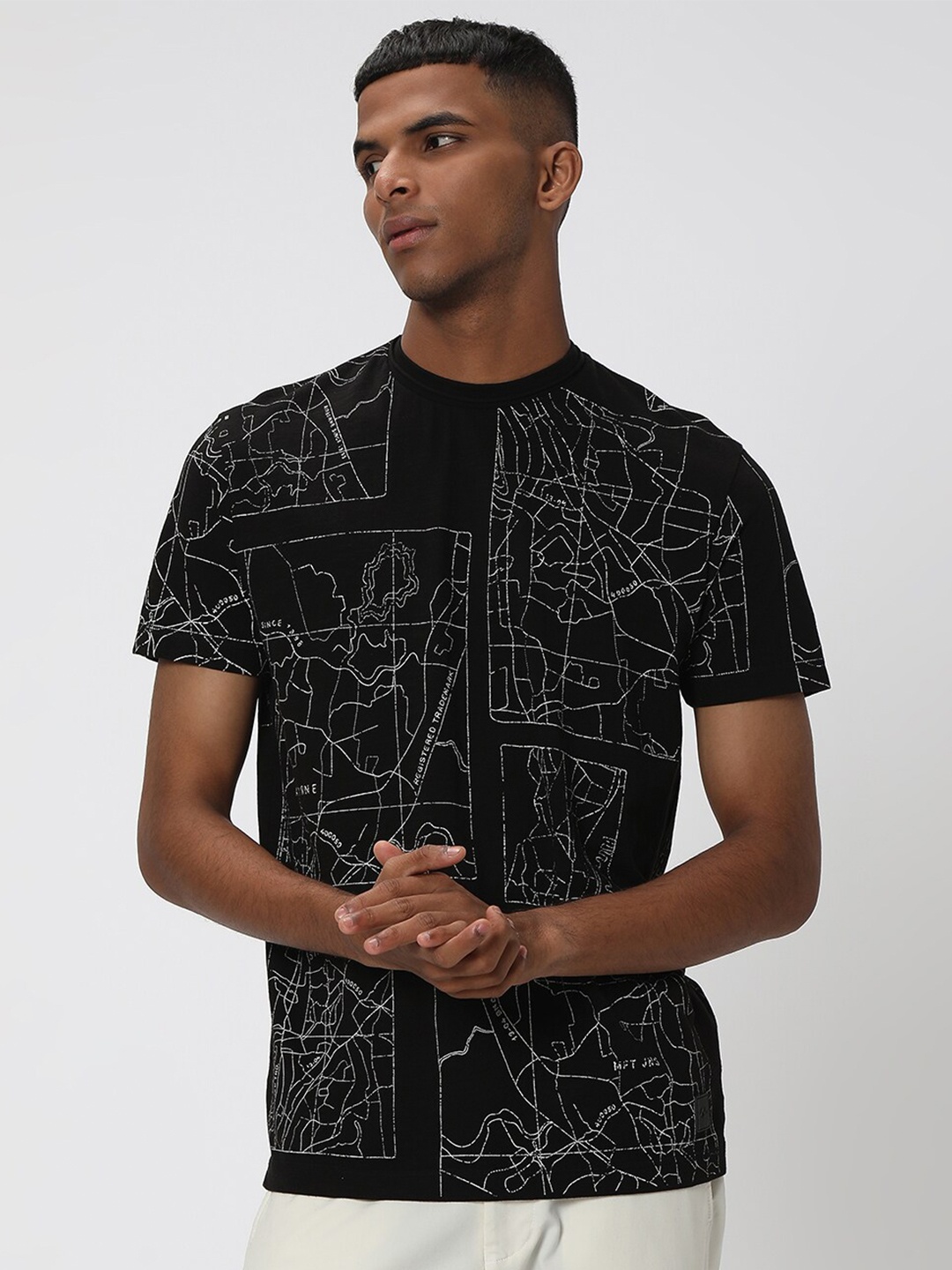 

Mufti Geometric Printed Slim Fit Pure Cotton T-shirt, Black