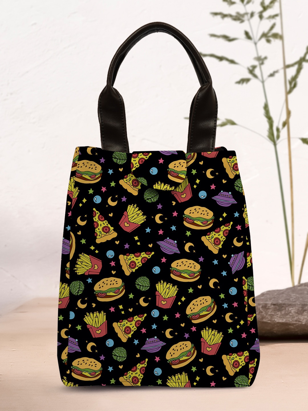 

Crazy Corner Printed Lunch Bag With Handles, Black