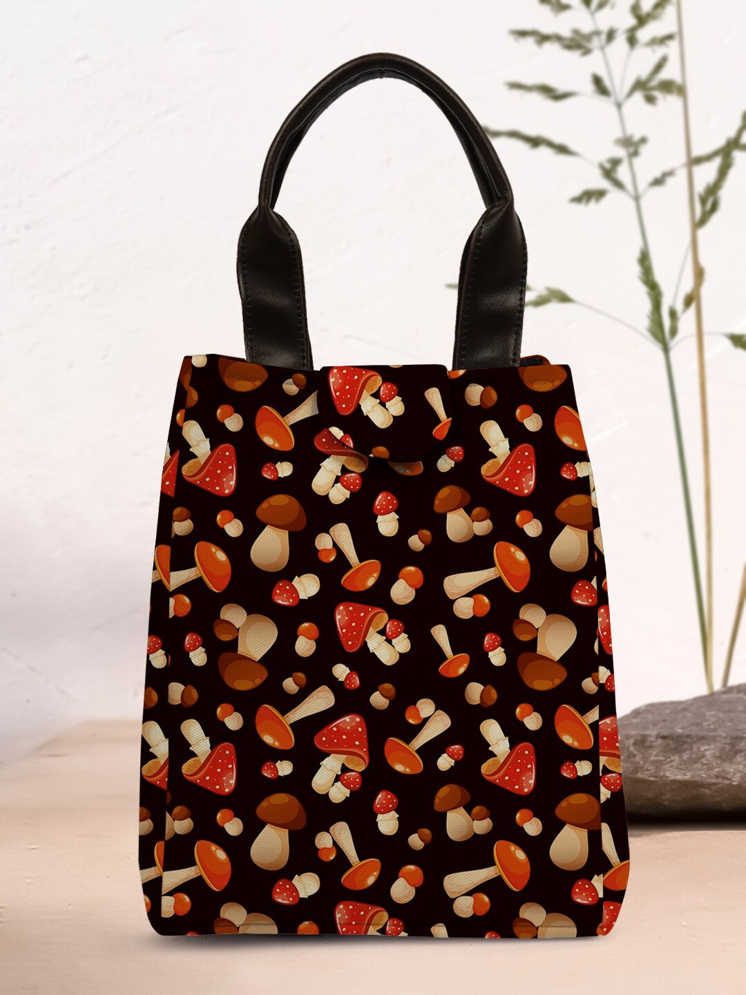 

Crazy Corner Printed Lunch Bag With Handles, Black