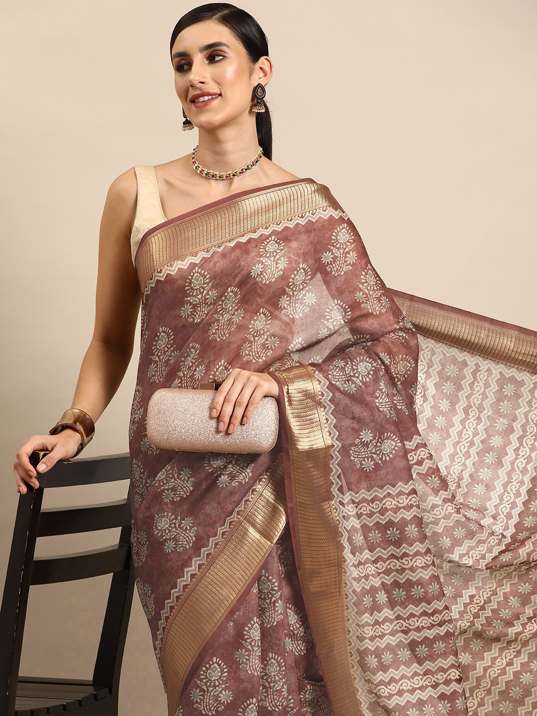 

Silk Land Floral Block Print Saree, Maroon