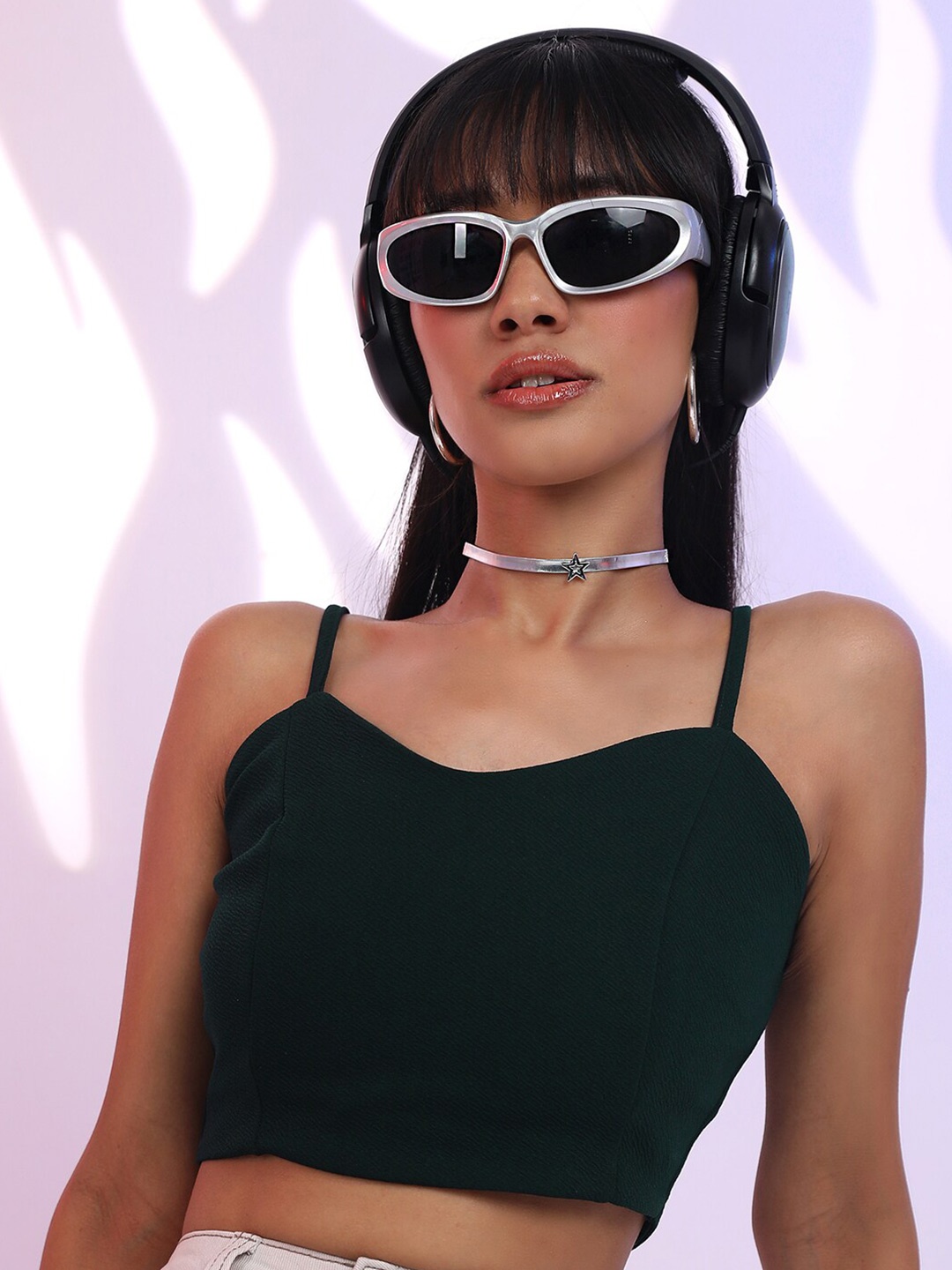 

Tokyo Talkies Green Sweetheart Neck Crop Top