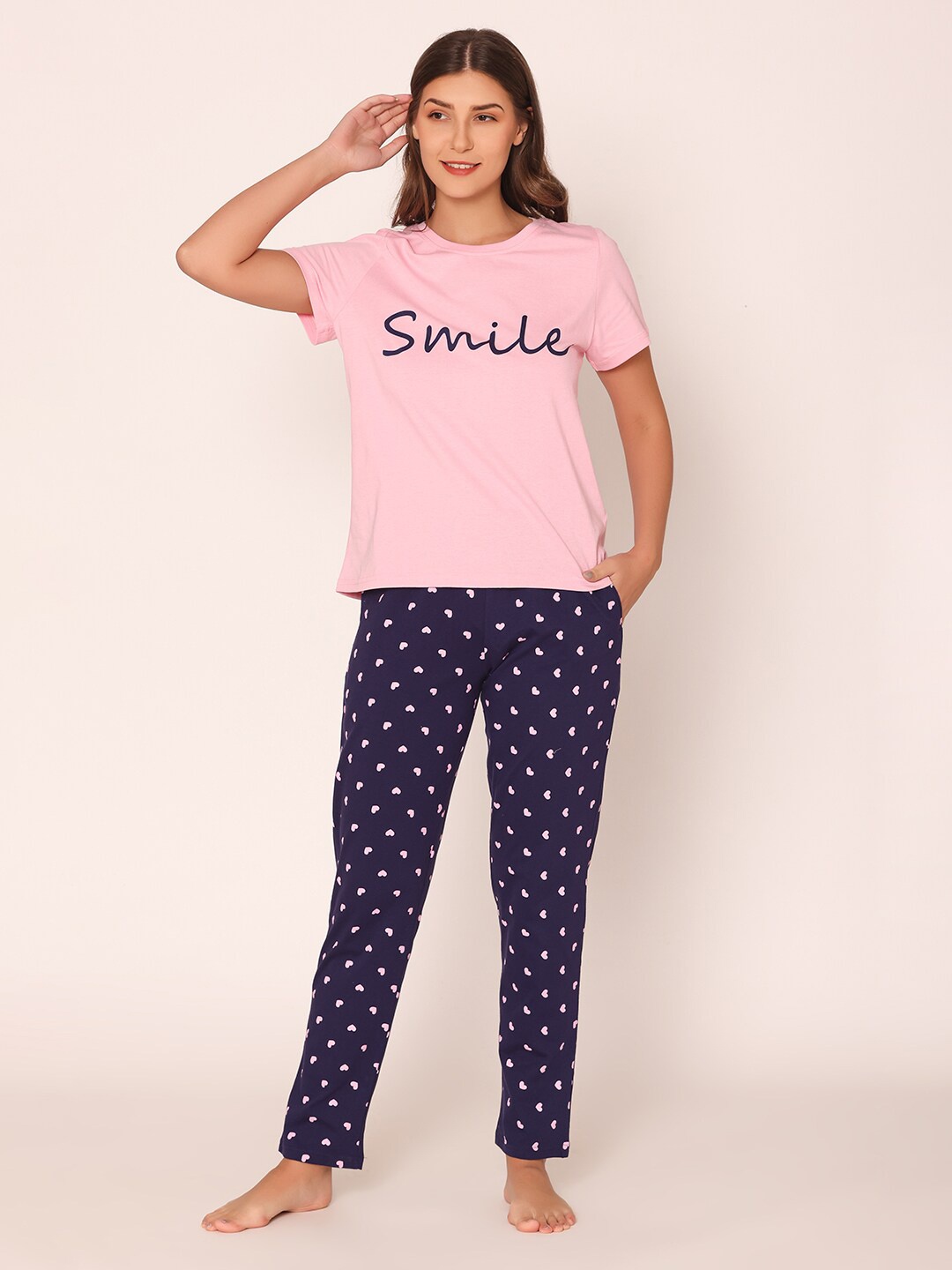 

Bonjour Typography Printed Night Suit, Pink