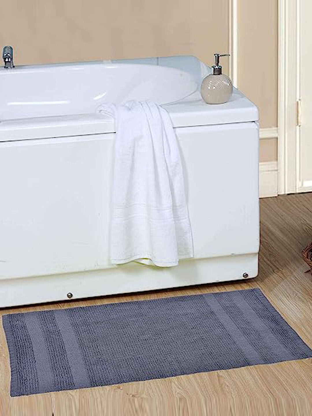 

AVI Living Grey Striped 1350 GSM Pure Cotton Bath Rugs
