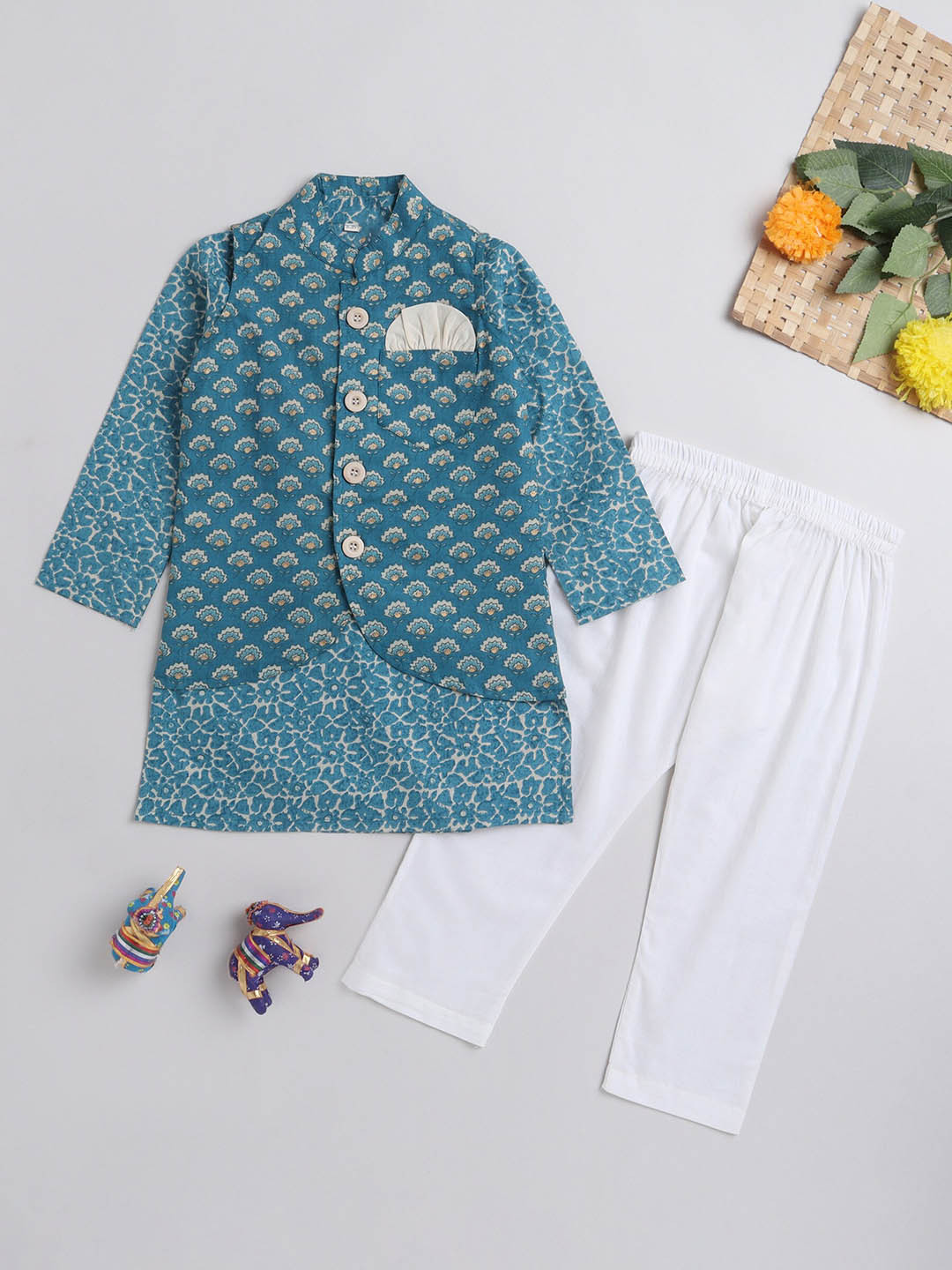 

The Magic Wand Boys Abstract Printed Pure Cotton Kurta with Pyjamas & Nehru Jacket, Blue