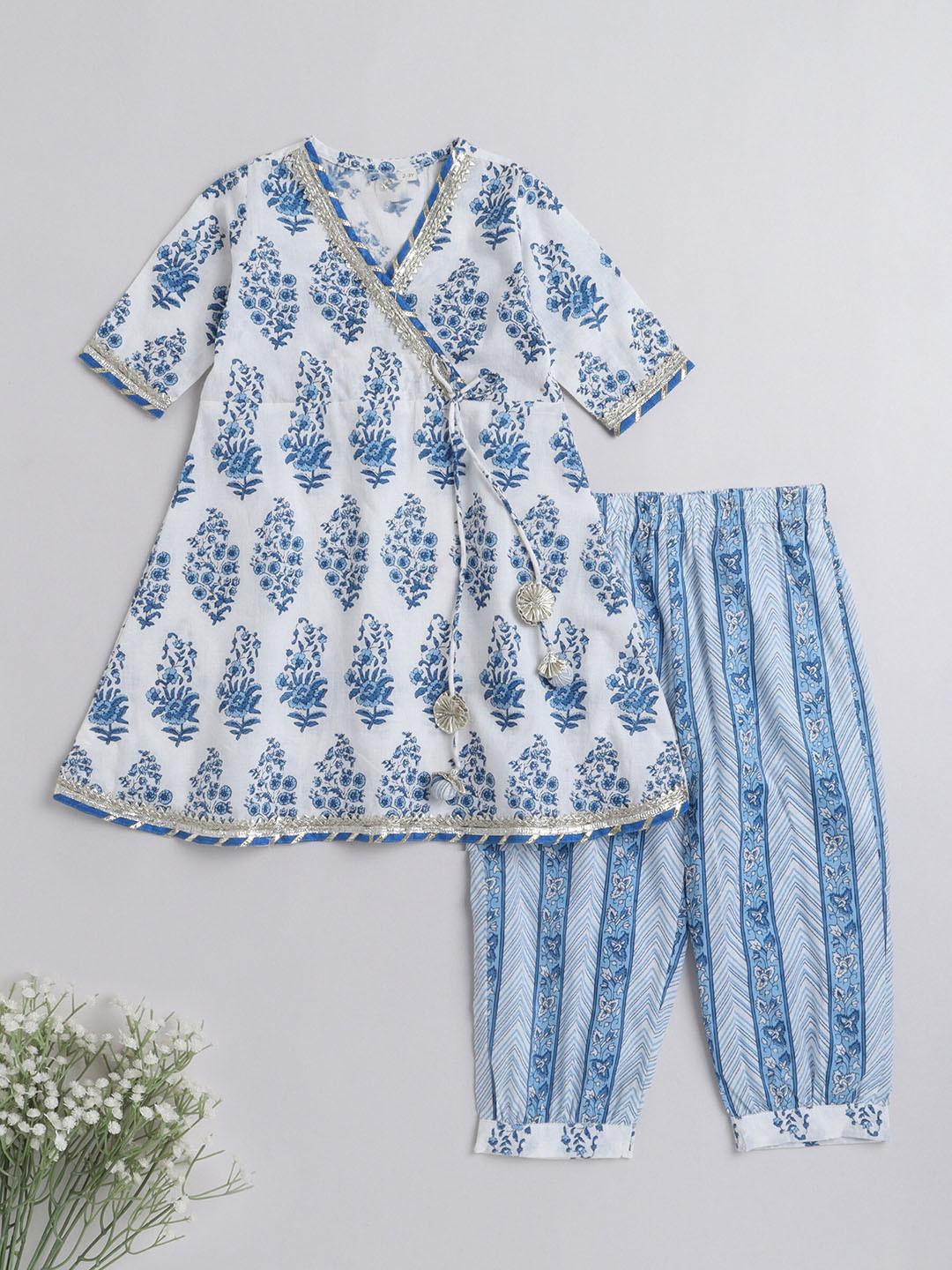 

The Magic Wand Girls Ethnic Motifs Printed Angrakha Gotta Patti Cotton Kurta with Salwar, Blue