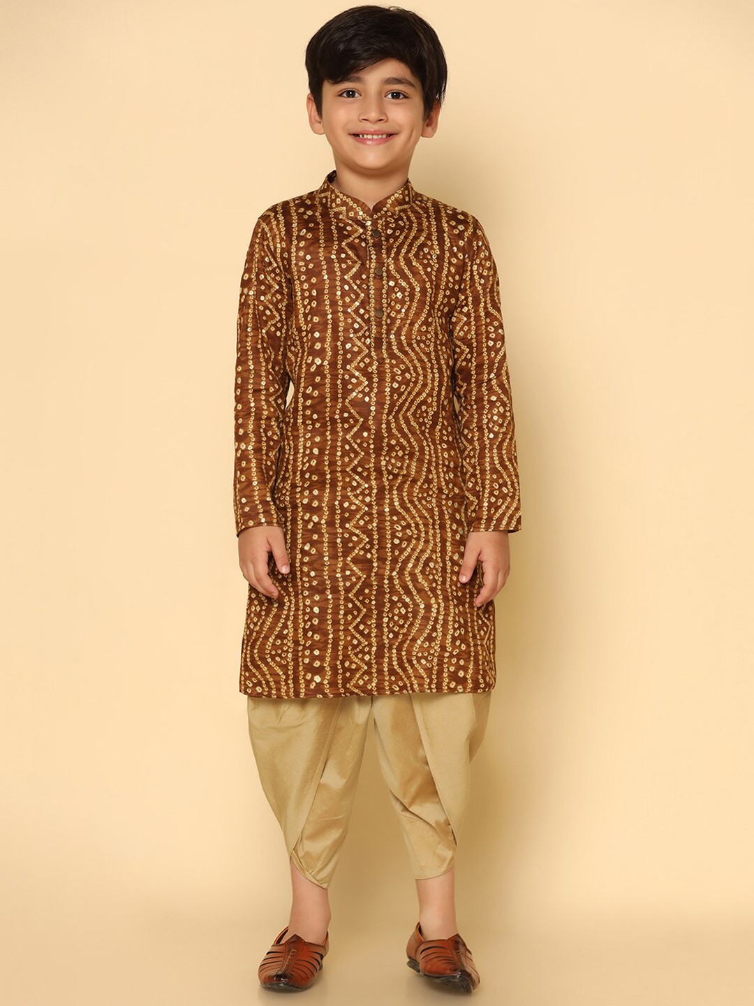 

KISAH Boys Bandhani Printed Regular Kurta With Dhoti Pants, Brown