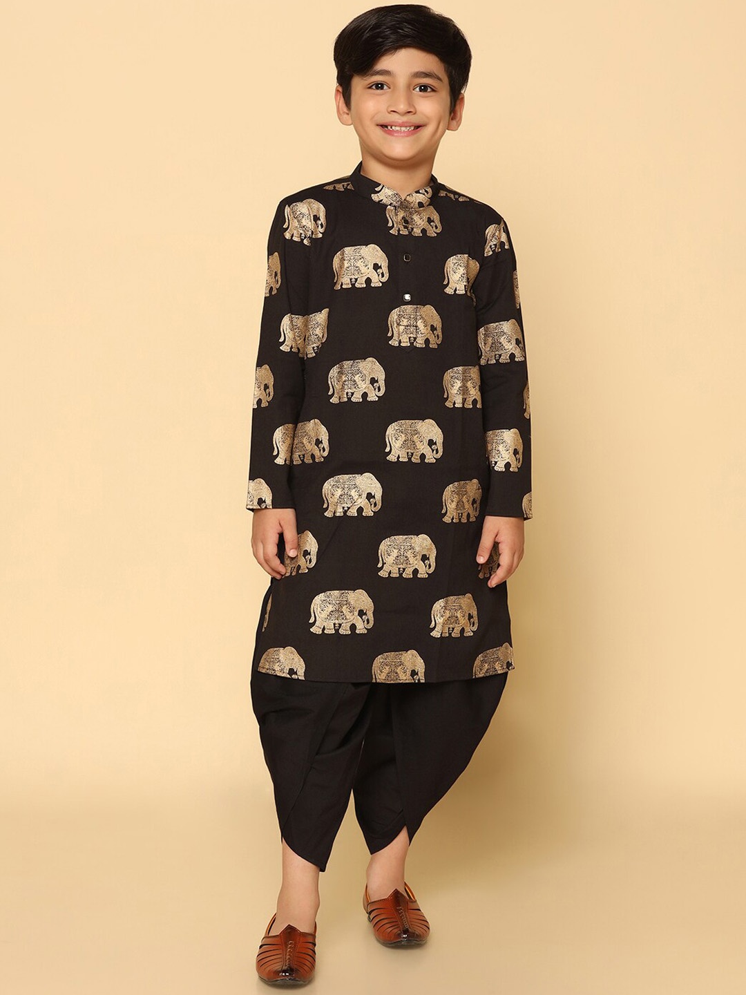 

KISAH Boys Ethnic Motifs Printed Regular Kurta With Dhoti Pants, Black