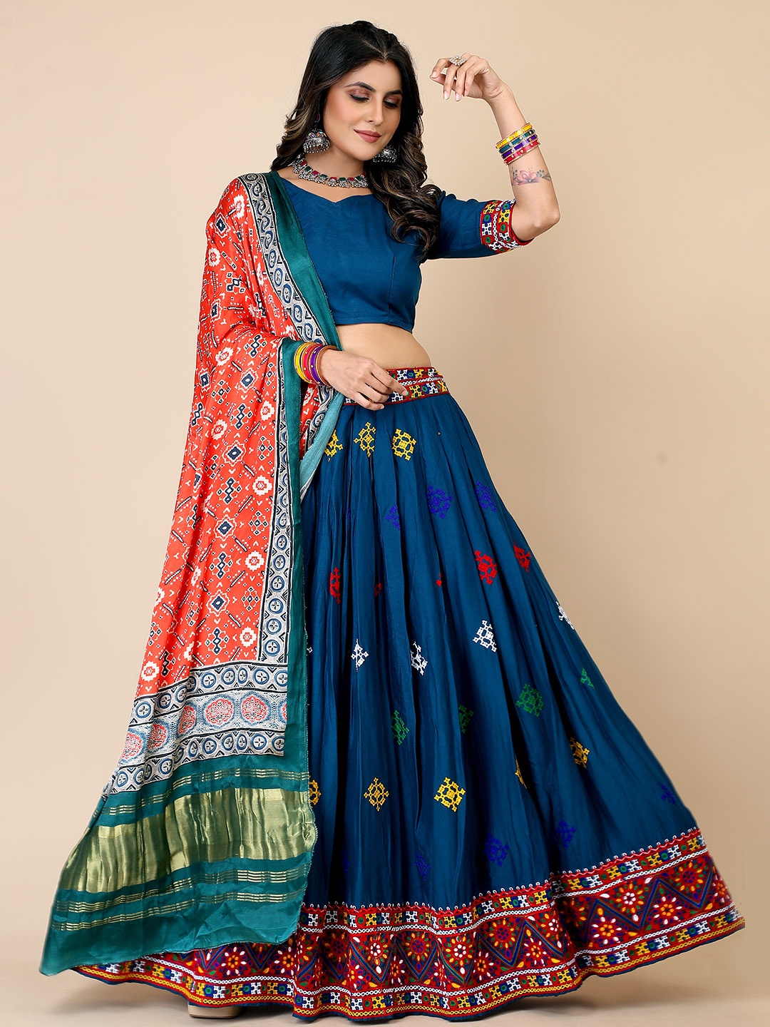 

VAIRAGEE Thread Work Semi-Stitched Lehenga & Blouse With Dupatta, Teal
