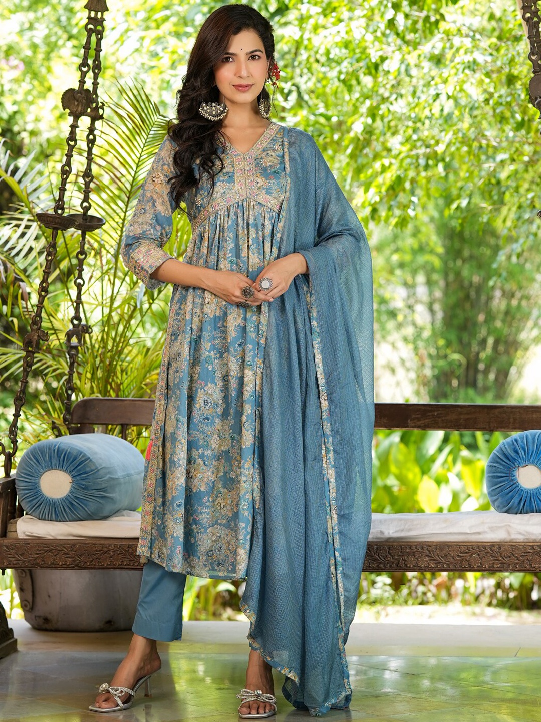 

Yufta Floral Printed Empire Thread Work Pure Cotton Kurta With Trousers & Dupatta, Blue