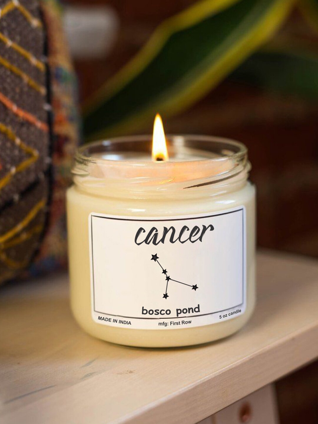 

Aromatic Fables Cancer Sun Sign White Bosco Pond Scented Jar Glass Candle