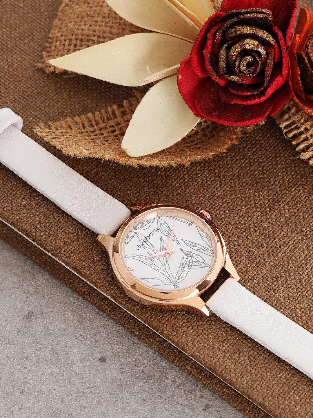 

DressBerry Women White Brass Printed Dial & White Leather Straps Analogue Watch DB_SS23_7D