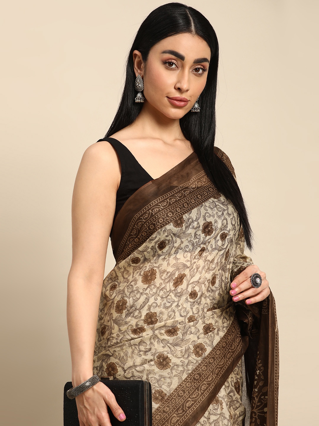 

SHANVIKA Floral Printed Pure Cotton Block Print Saree, Beige