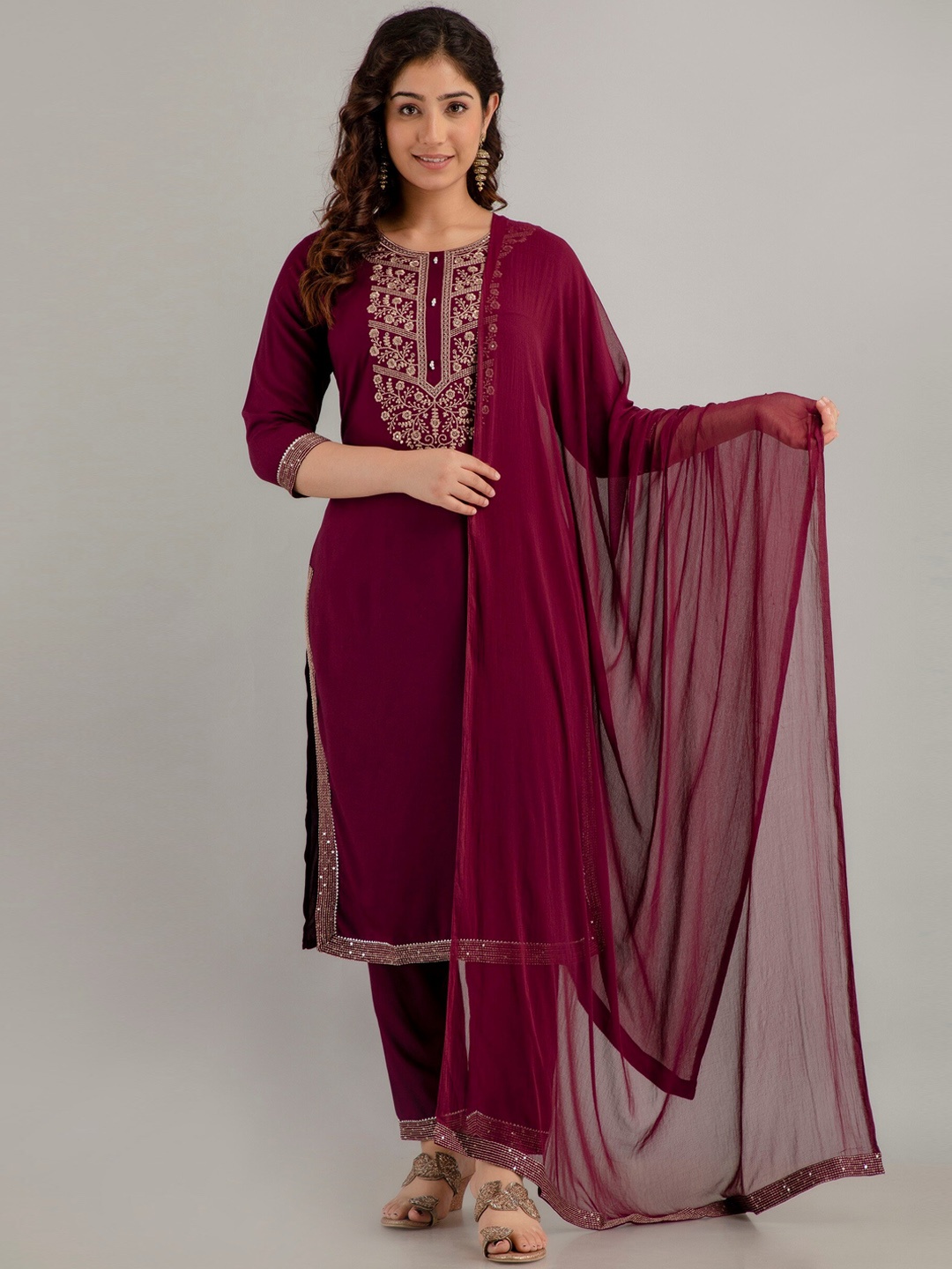 

Charu Floral Embroidered Kurta With Trousers & Dupatta, Maroon