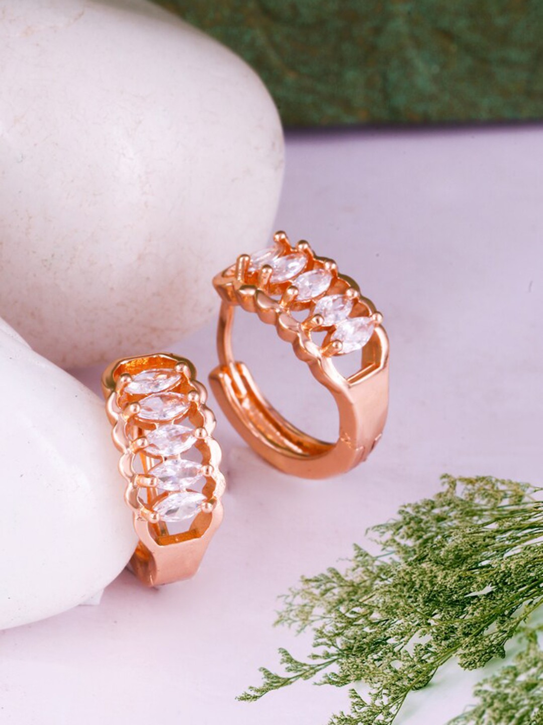 

MEENAZ Rose Gold-Plated Diamond Shaped Hoop Earrings