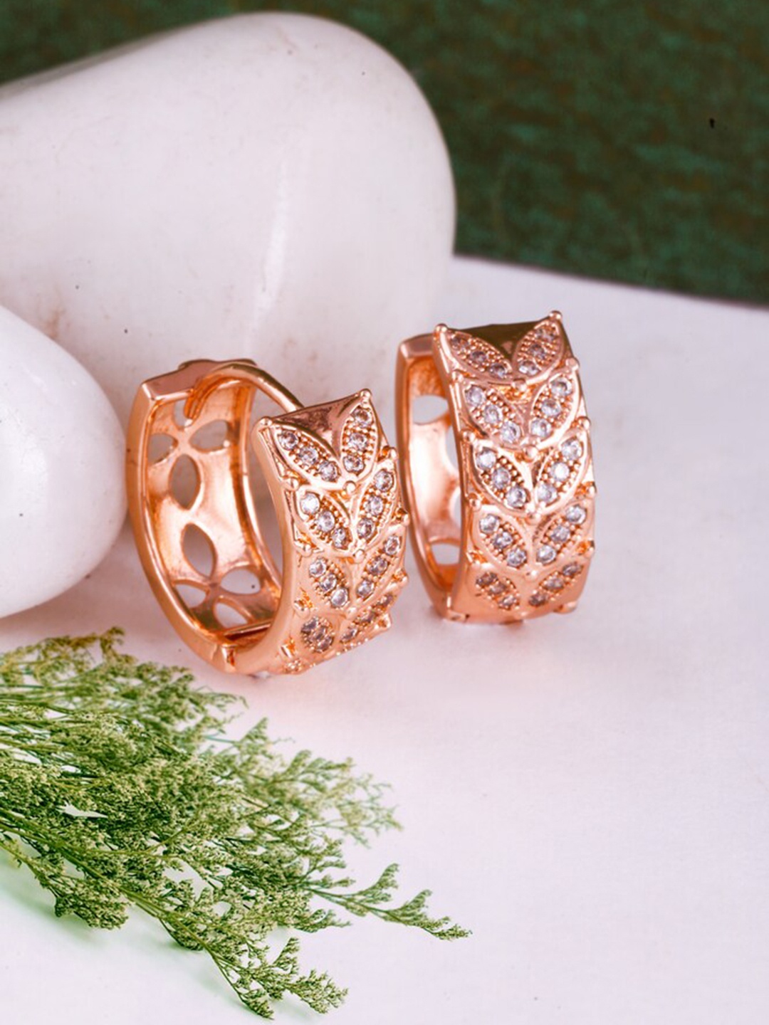 

MEENAZ Rose Gold-Plated Diamond Shaped Hoop Earrings