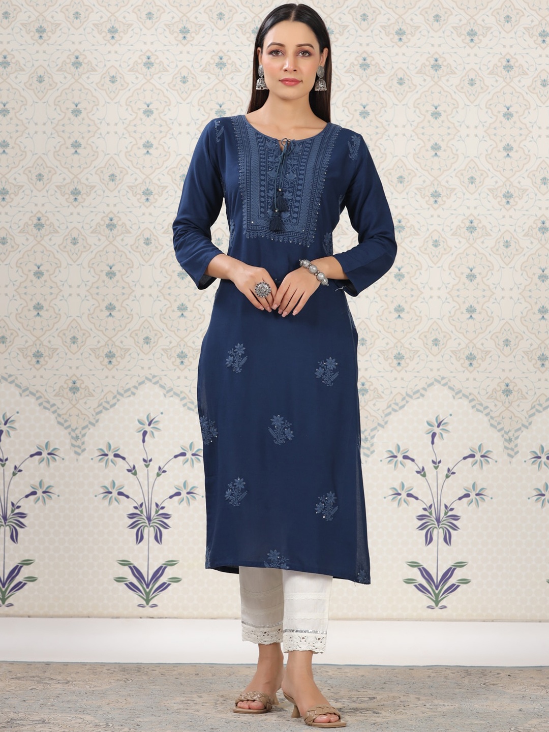 

Ode by House of Pataudi Ethnic Motifs Embroidered Kurta, Navy blue