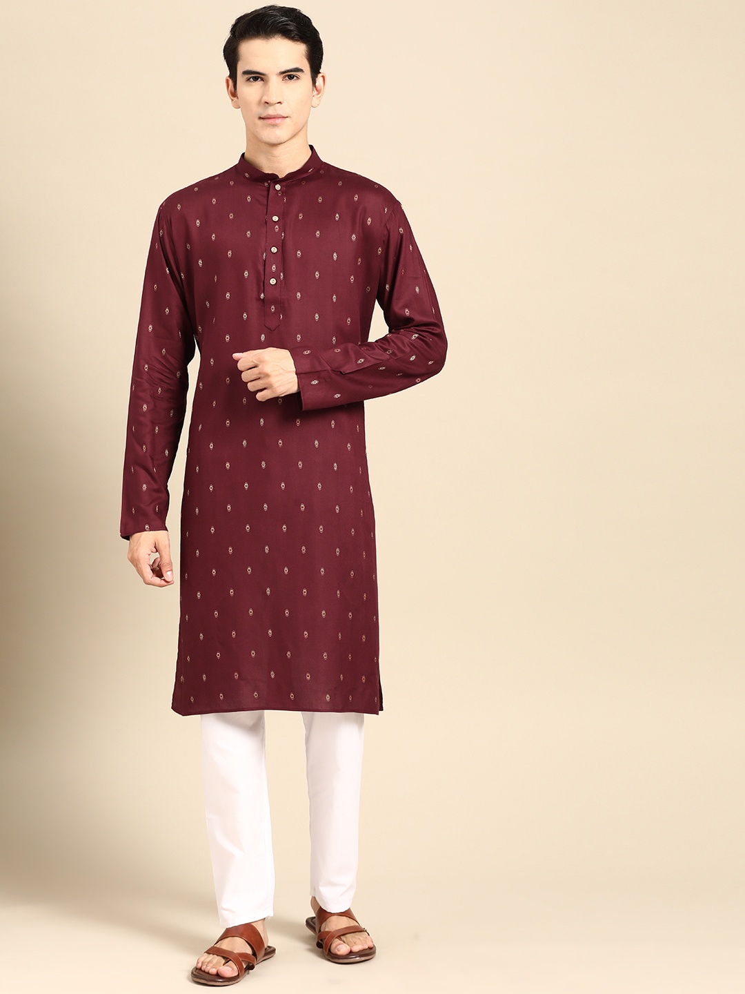 

MANQ Men Ethnic Motifs Printed Regular Pure Cotton Kurta with Pyjamas, Maroon