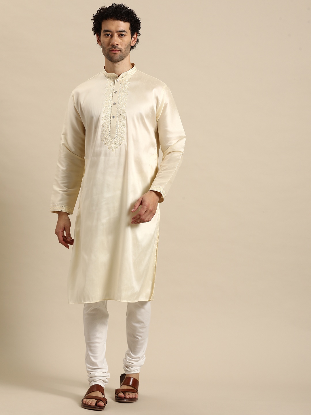 

MANQ Men Ethnic Motifs Yoke Design Regular Kurta with Churidar, White