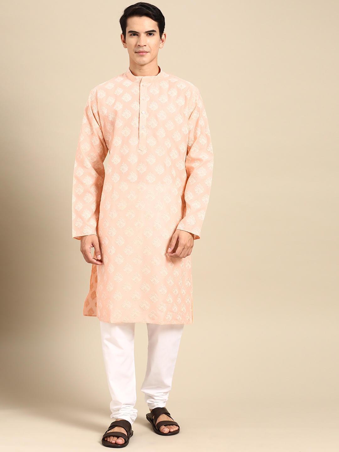

MANQ Men Ethnic Motifs Regular Kurta with Churidar, Peach