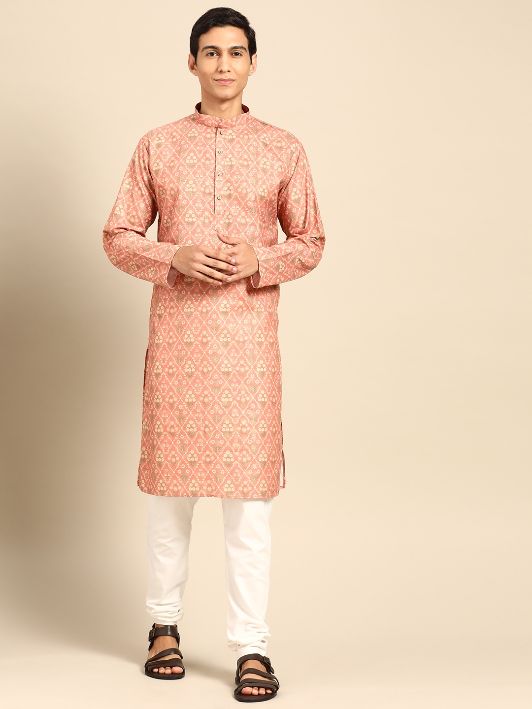 

MANQ Men Ethnic Motifs Printed Regular Kurta with Churidar, Orange