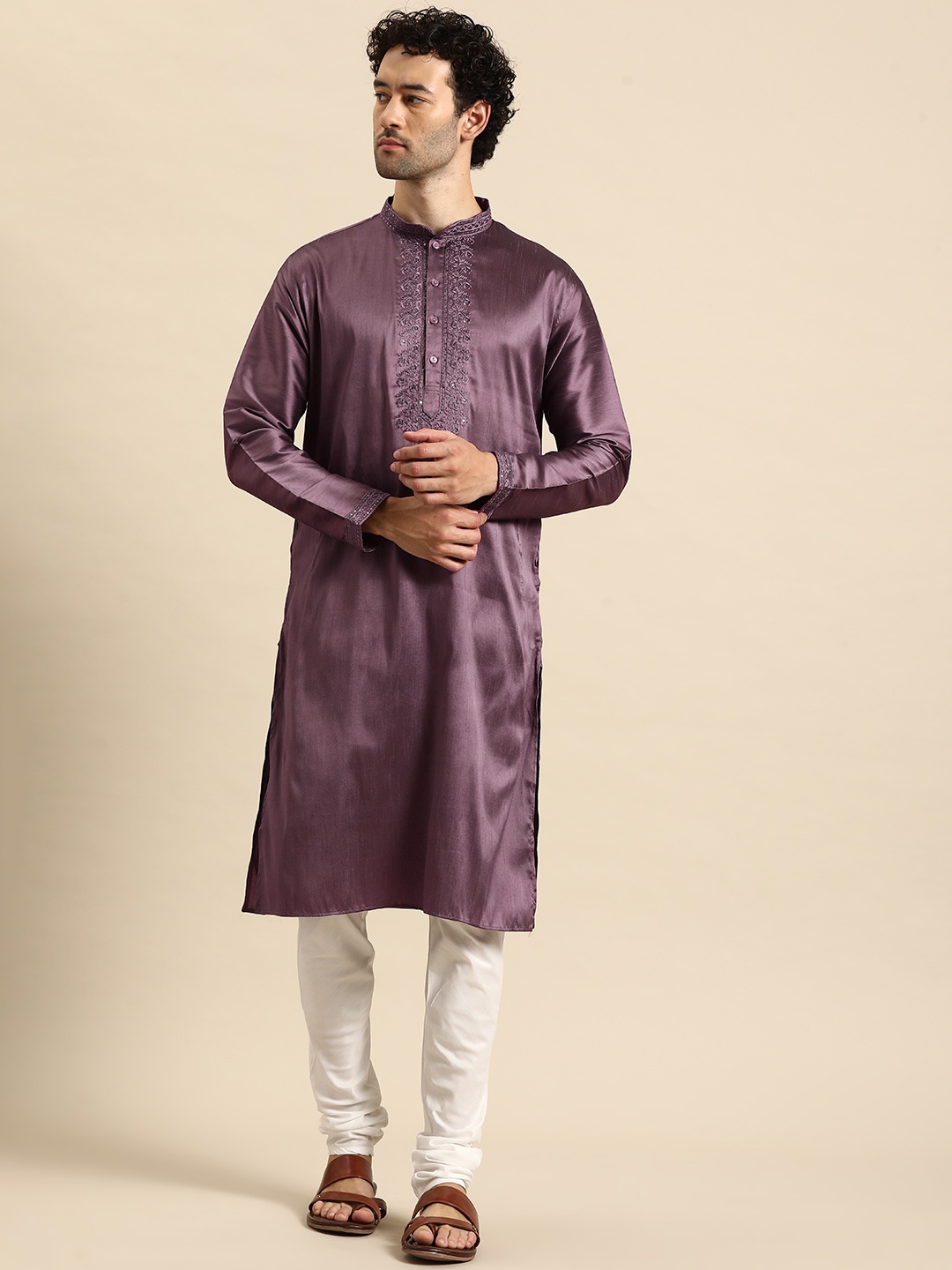 

MANQ Men Ethnic Motifs Yoke Design Regular Kurta with Churidar, Mauve