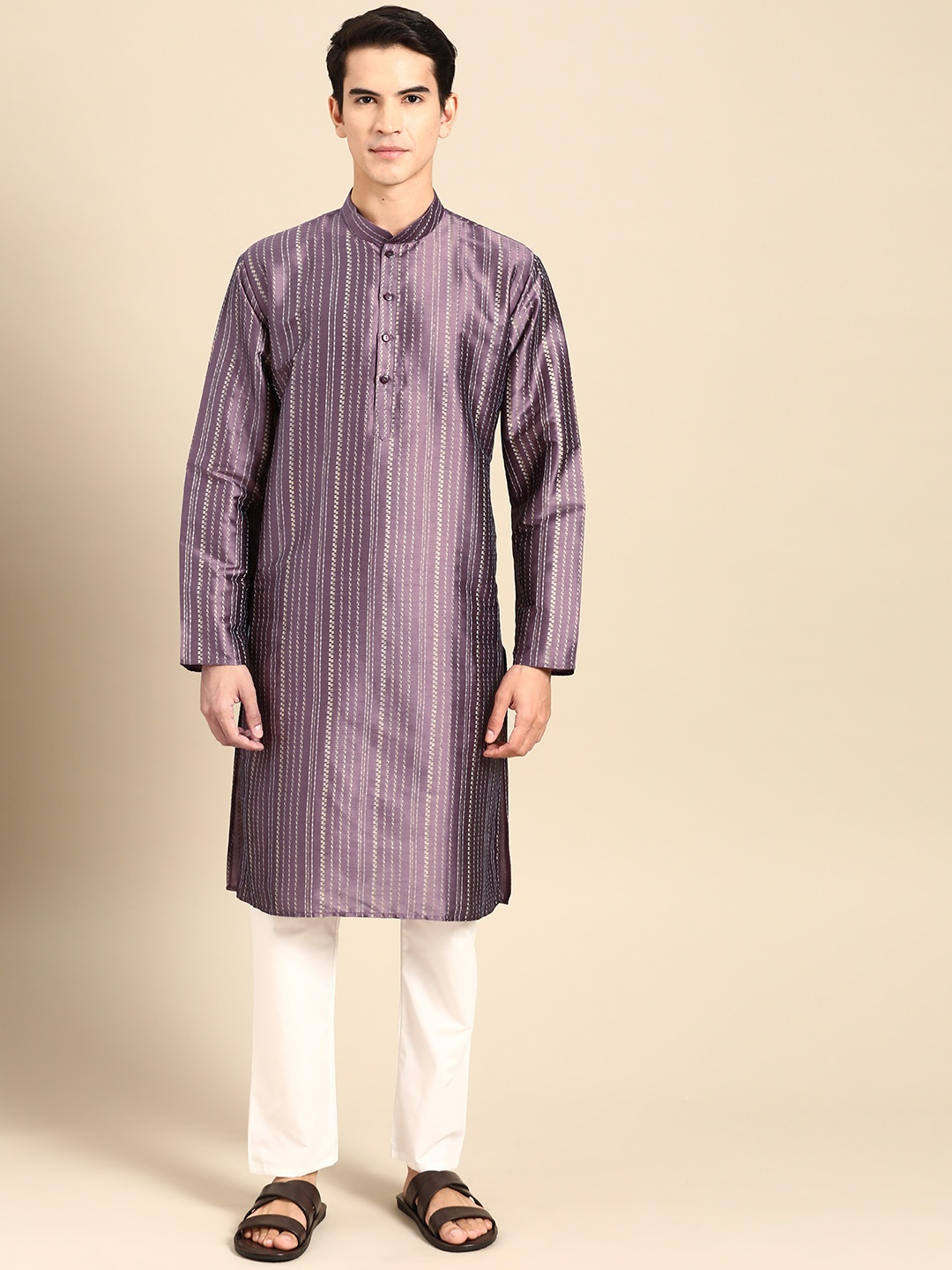 

MANQ Men Striped Regular Kurta with Pyjamas, Mauve