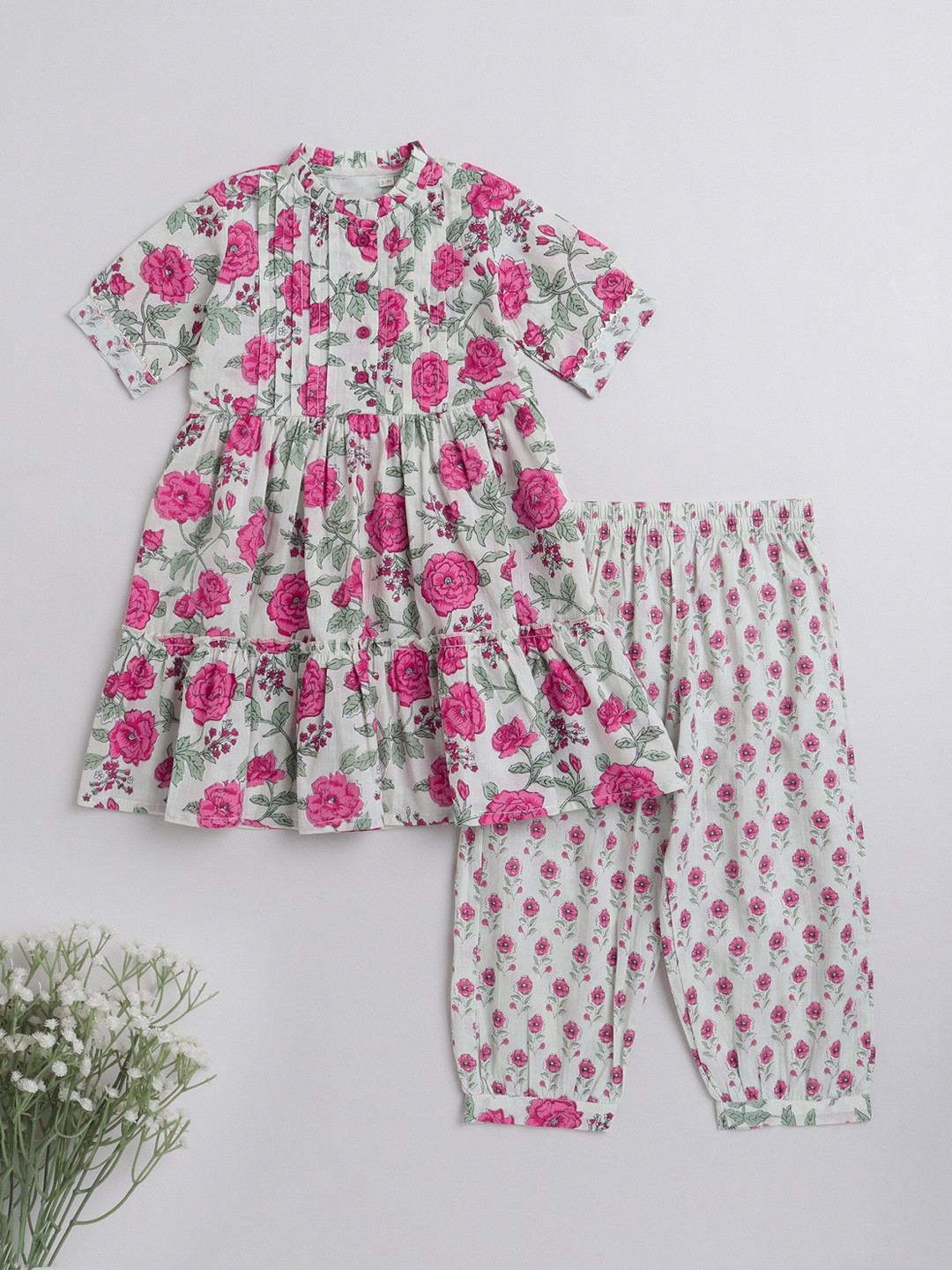 

The Magic Wand Girls Floral Printed Mandarin Collar Tiered Pure Cotton Kurta with Salwar, Pink