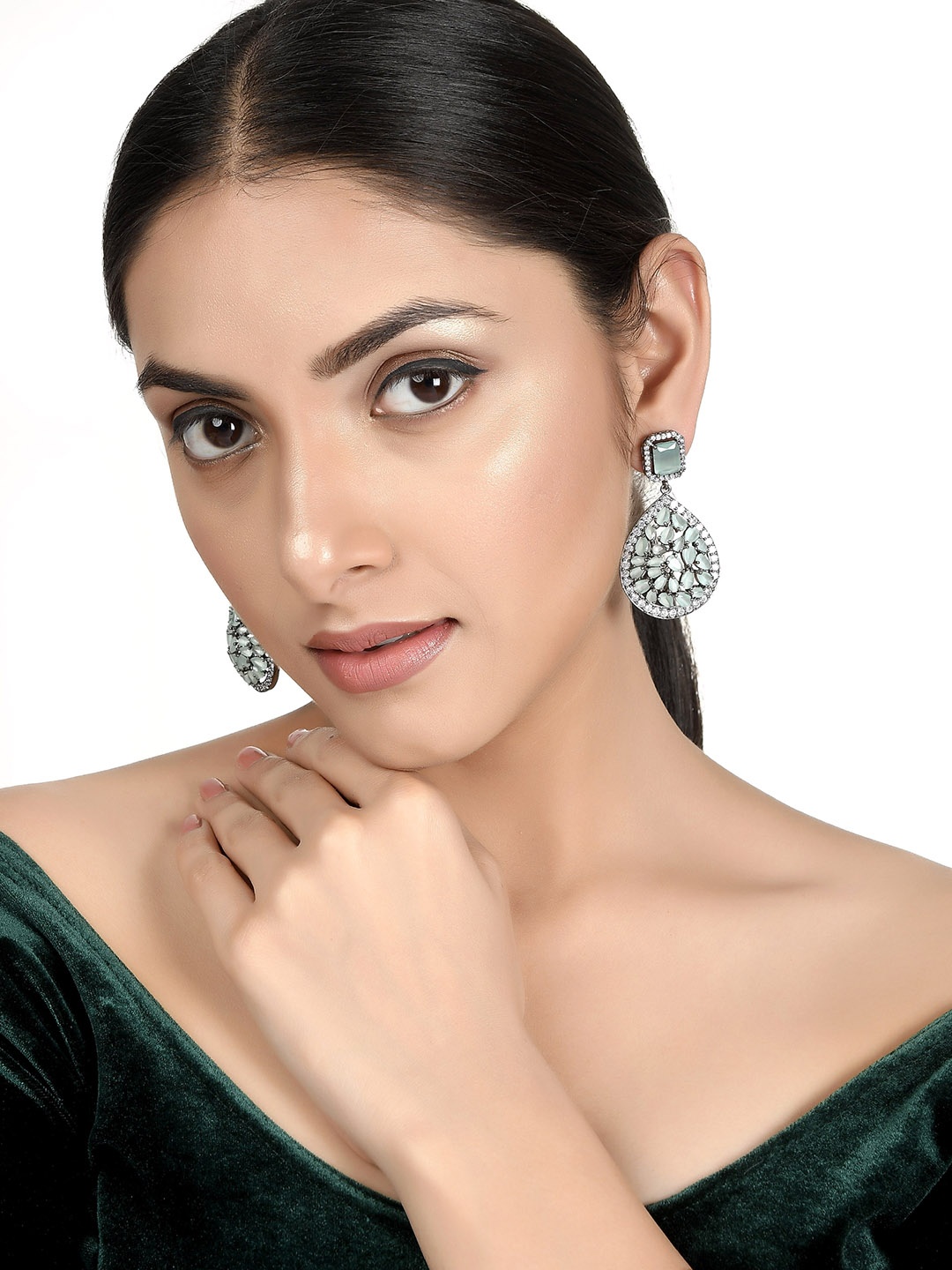 

AQUASTREET Silver-Plated AD-Studded Contemporary Drop Earrings