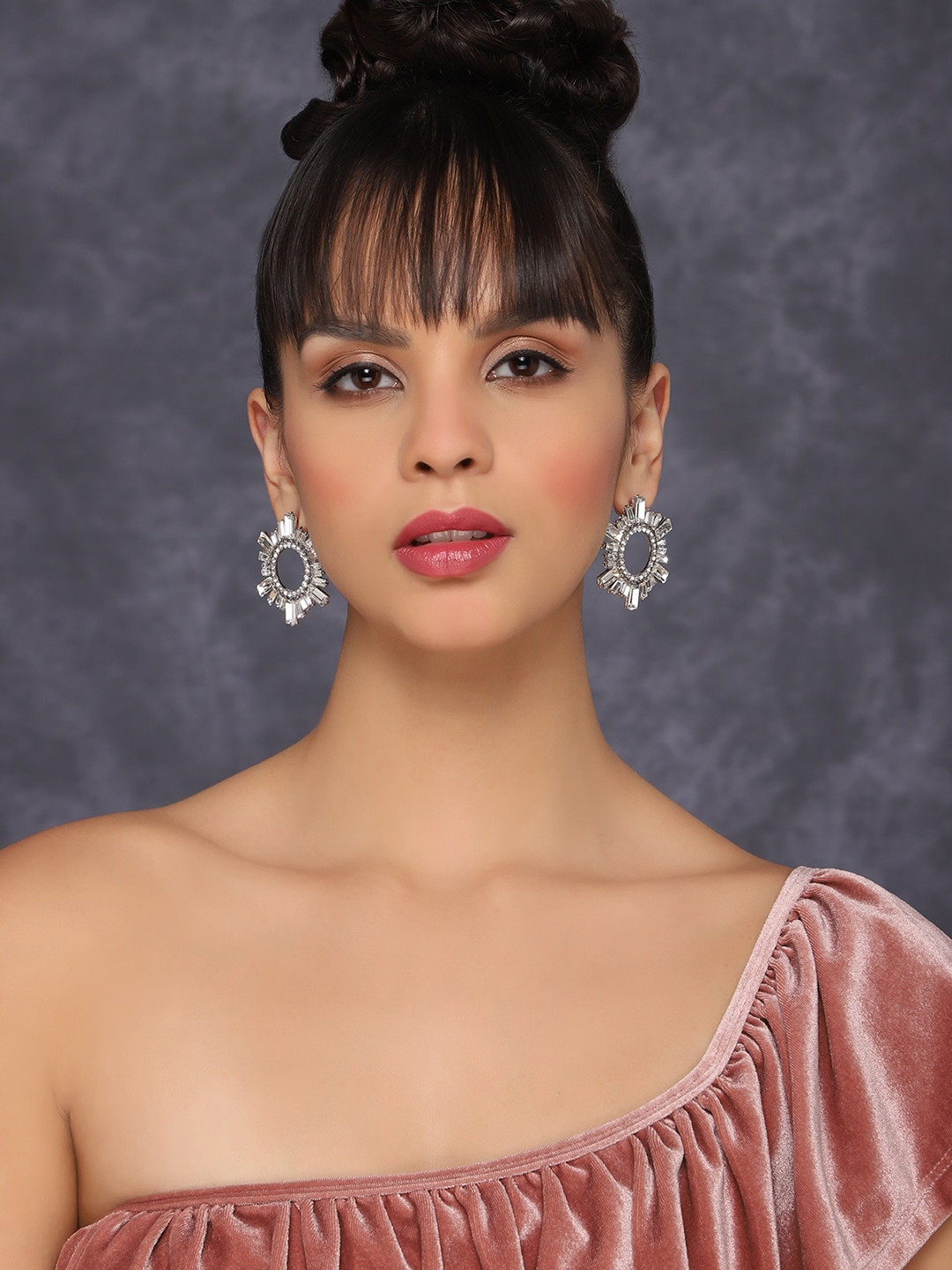 

AQUASTREET Silver-Plated Crystal-Studded Circular Studs Earrings