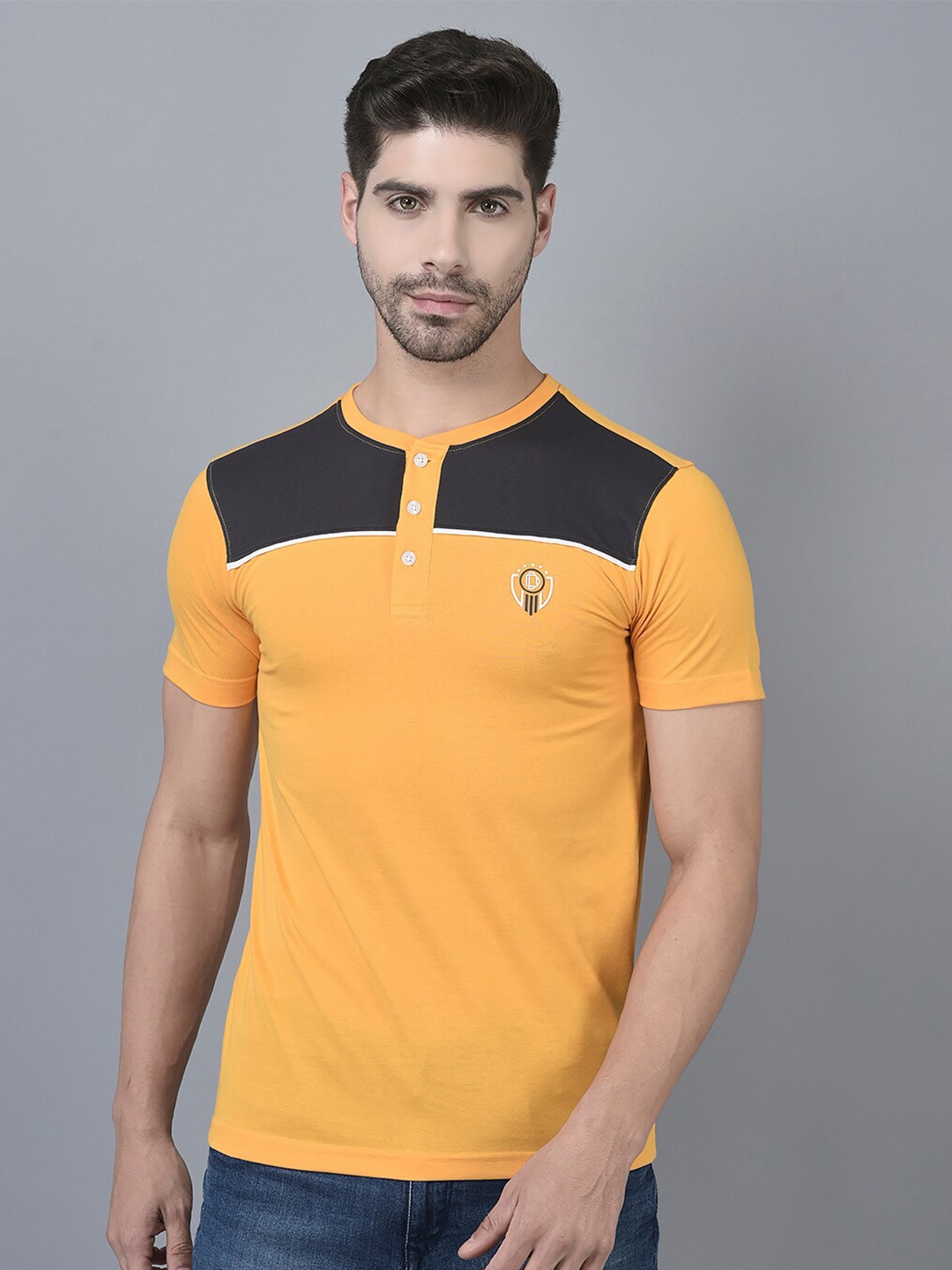 

Dollar Henley Neck Cotton T-shirt, Yellow