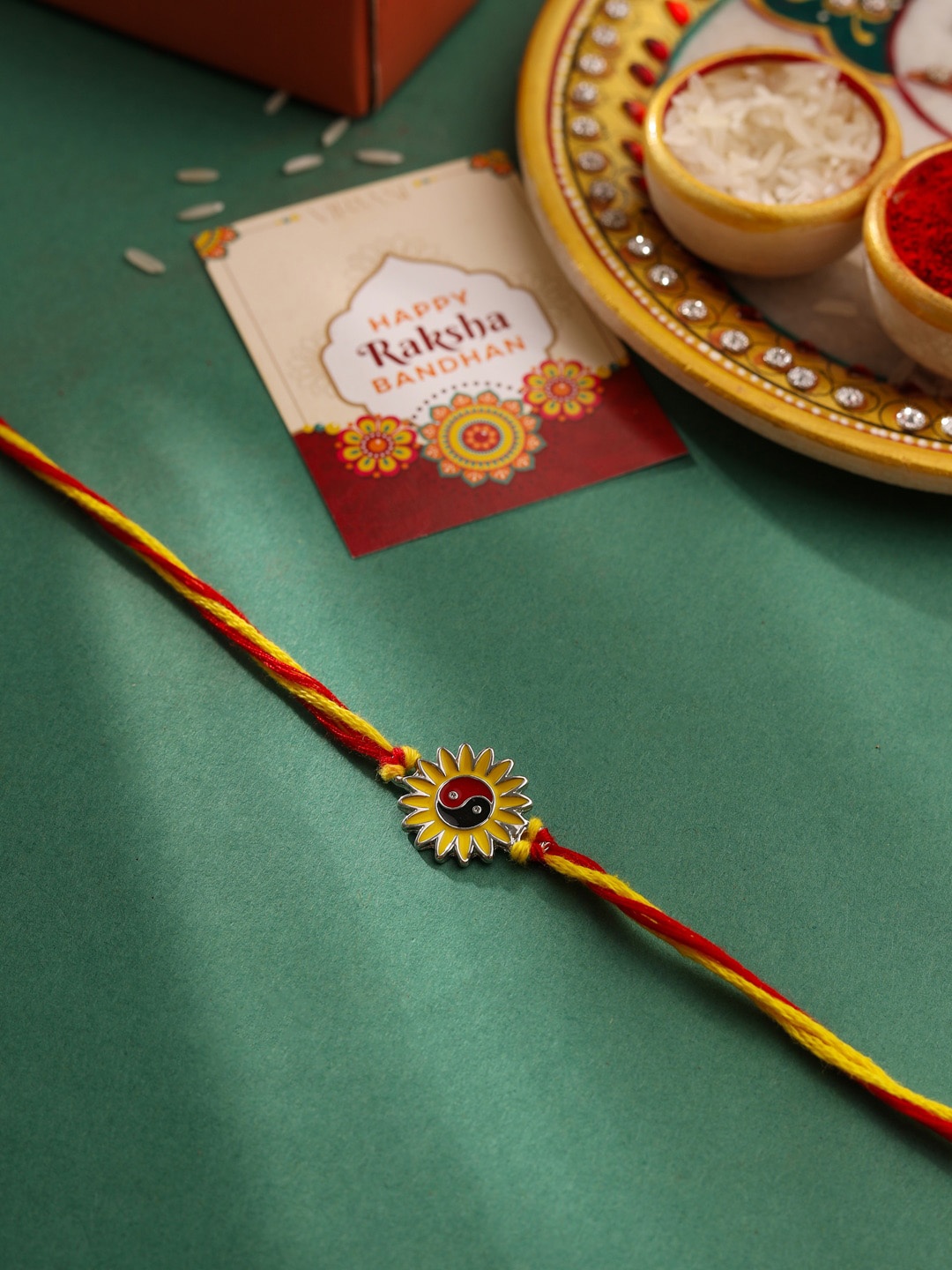 

VIRAASI Boys Sunflower Motif Rakhi with Roli Chawal & Card, Gold