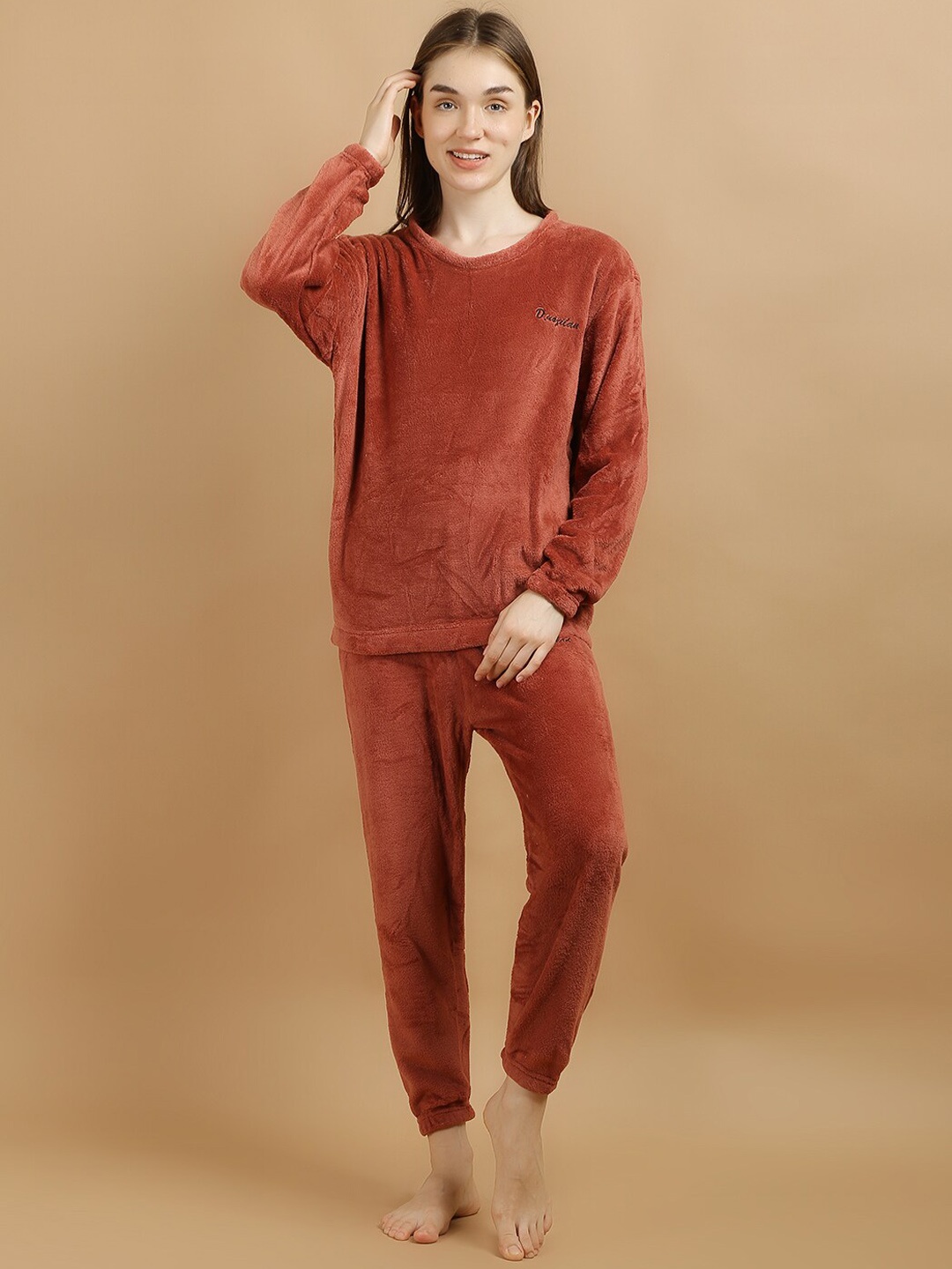 

Lugo Round Neck T-Shirt With Pyjamas, Rust