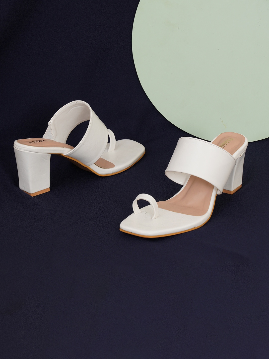 

FABBHUE One Toe Block Heels, White