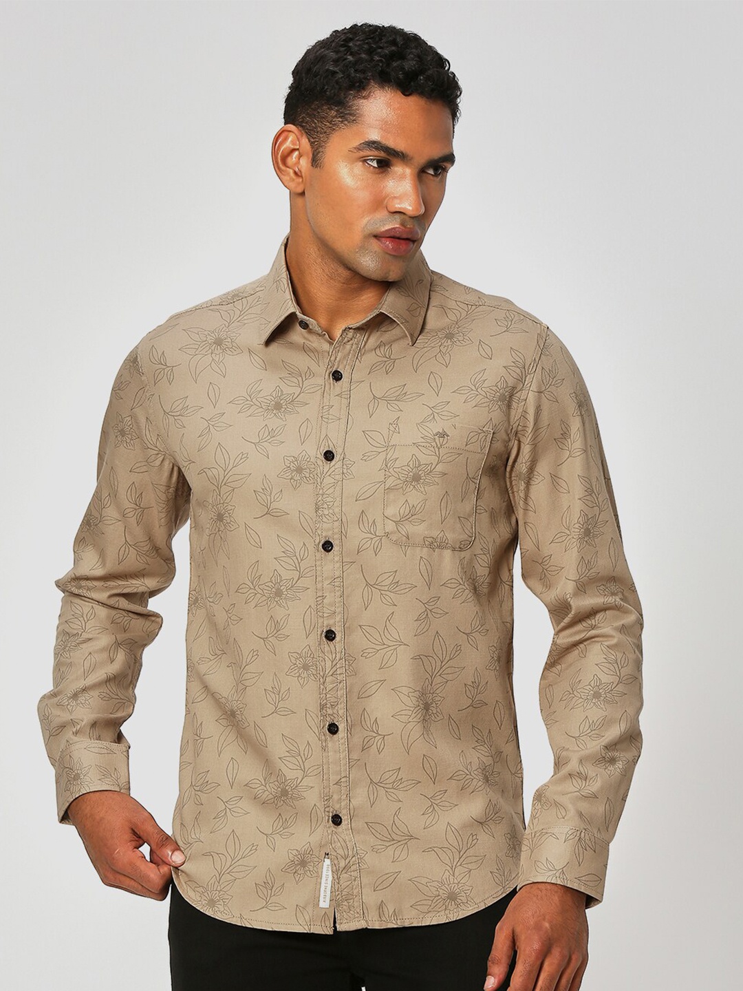 

Mufti Floral Printed Slim Fit Pure Cotton Casual Shirt, Khaki