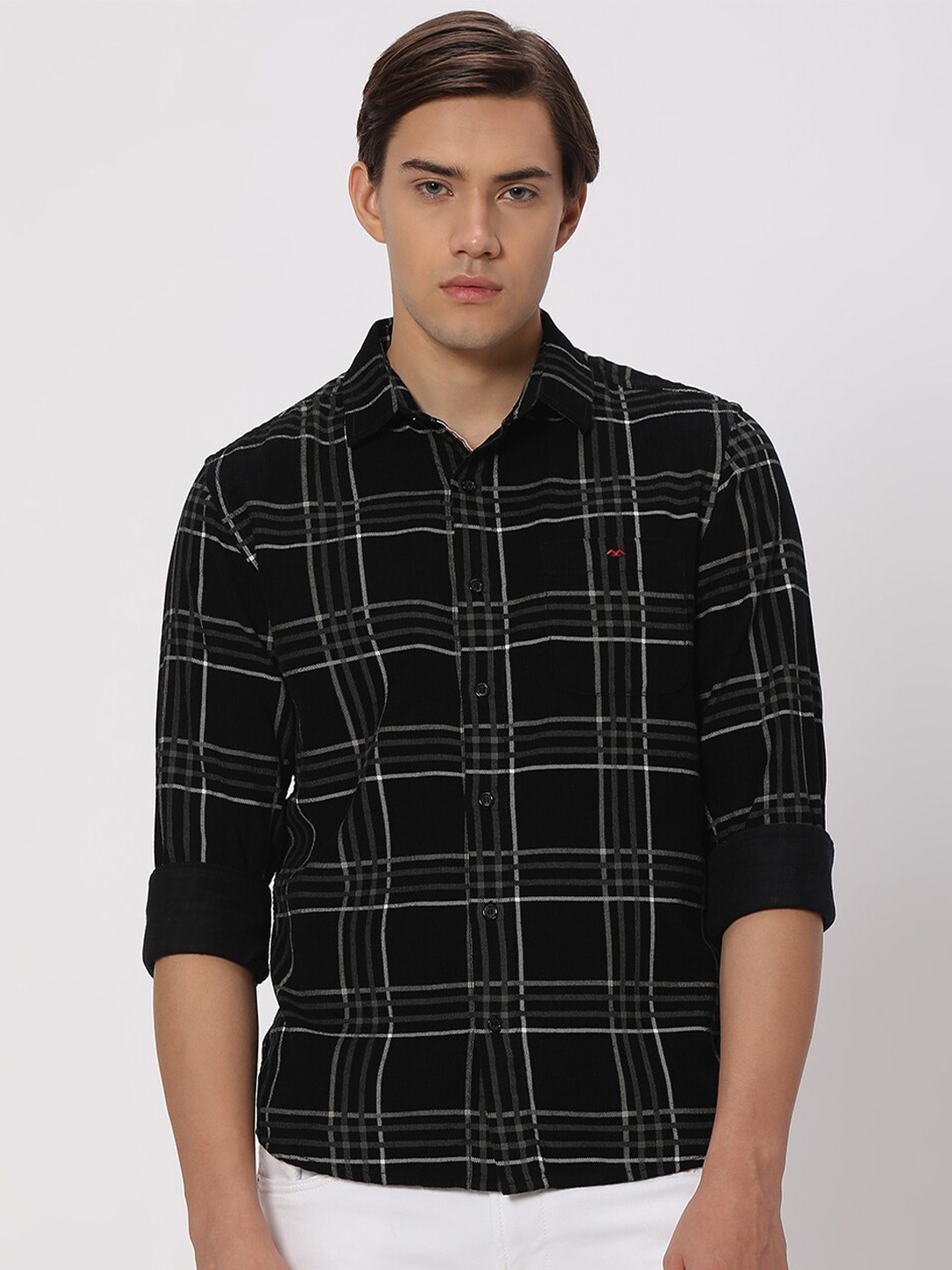 

Mufti Slim Fit Windowpane Checked Corduroy Pure Cotton Casual Shirt, Black