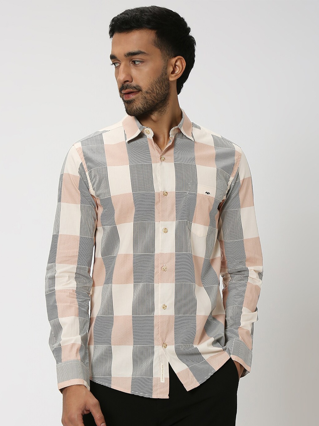 

Mufti Buffalo Checked Slim Fit Pure Cotton Casual Shirt, Pink