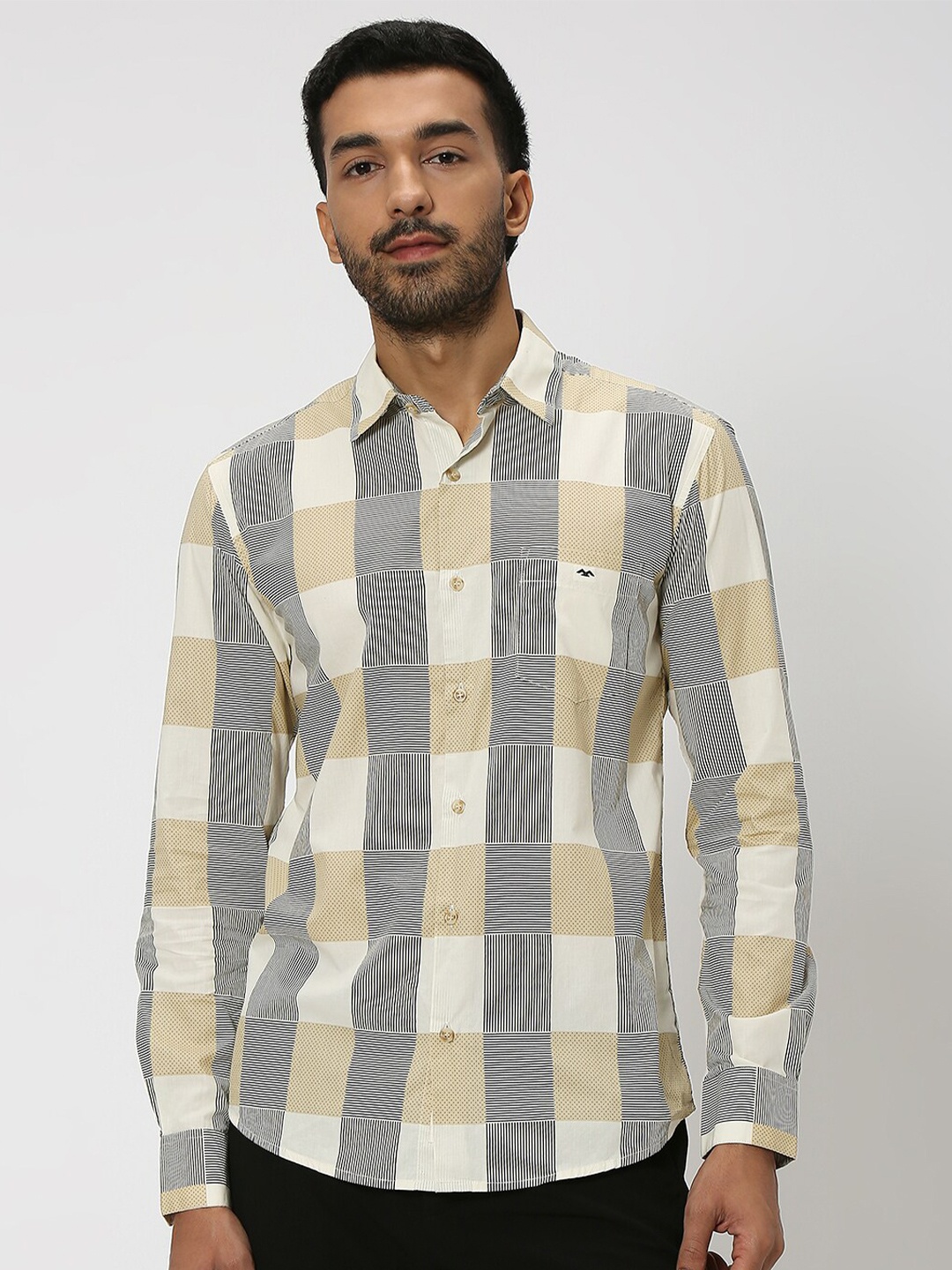 

Mufti Buffalo Checked Slim Fit Pure Cotton Casual Shirt, Beige