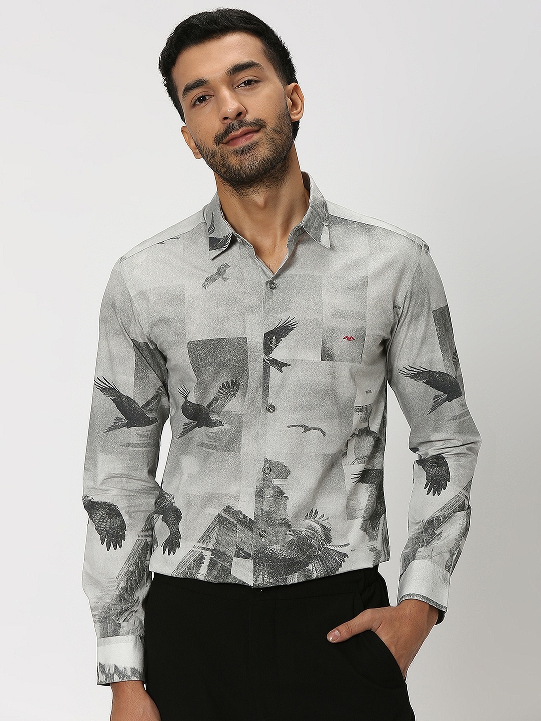 

Mufti Graphic Printed Slim Fit Pure Cotton Casual Shirt, Grey