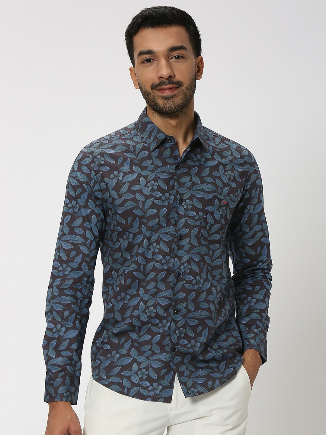 

Mufti Slim Fit Floral Printed Spread Collar Long sleeve Pocket Cotton Casual Shirt, Black