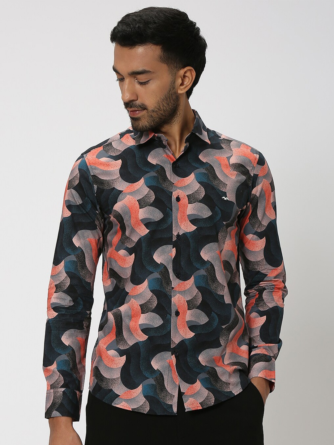 

Mufti Slim Fit Abstract Printed Pure Cotton Casual Shirt, Navy blue