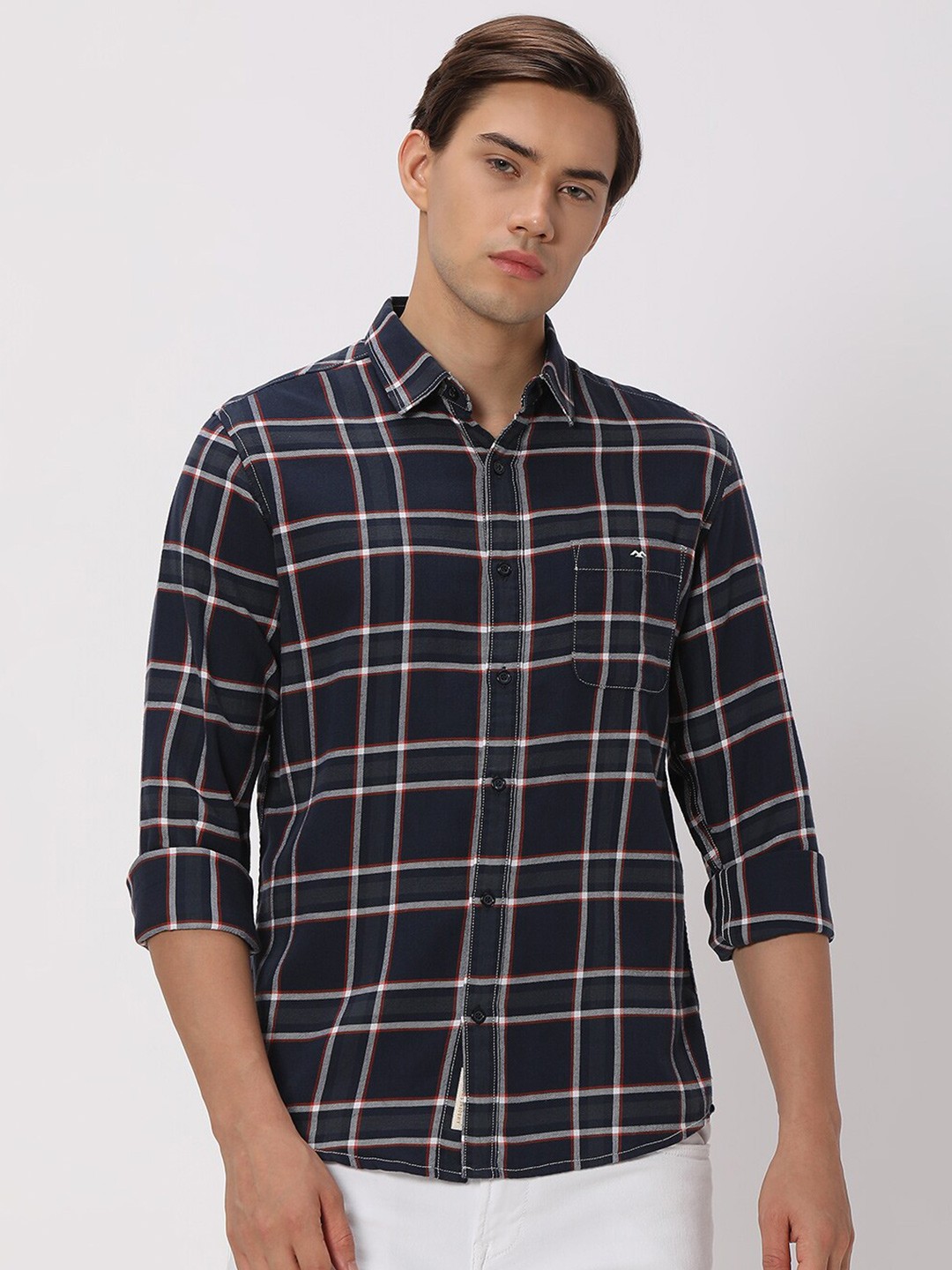 

Mufti Slim Fit Tartan Checks Checked Pure Cotton Casual Shirt, Navy blue