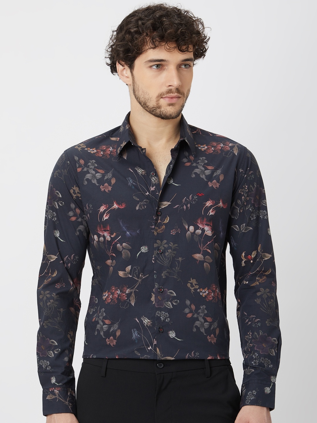 

Mufti Floral Printed Slim Fit Pure Cotton Casual Shirt, Black