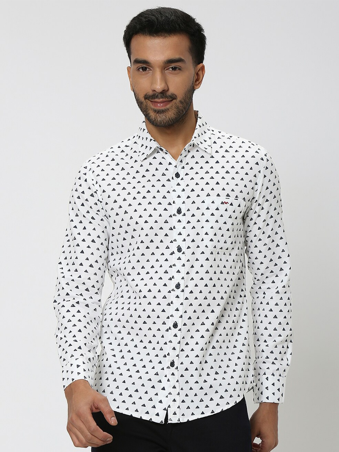 

Mufti Geometric Printed Slim Fit Pure Cotton Casual Shirt, White