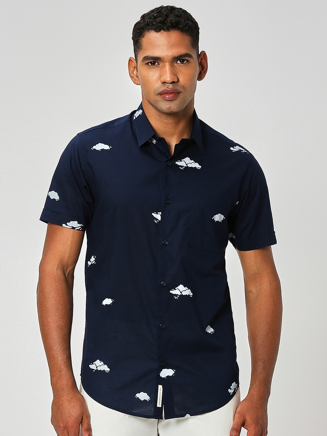 

Mufti Slim Fit Abstract Printed Pure Cotton Casual Shirt, Navy blue