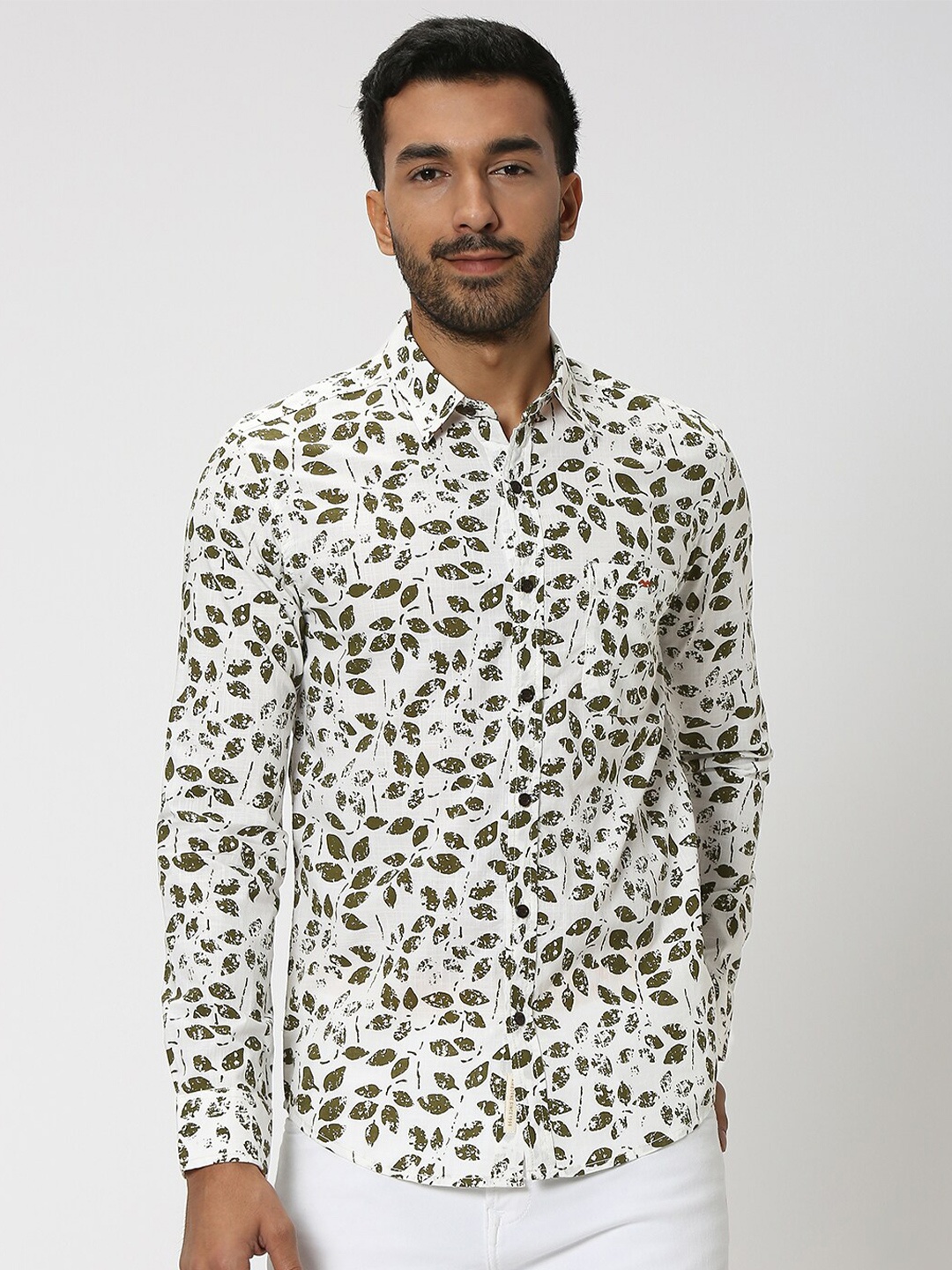

Mufti Slim Fit Floral Printed Spread Collar Pure Cotton Casual Shirt, Off white