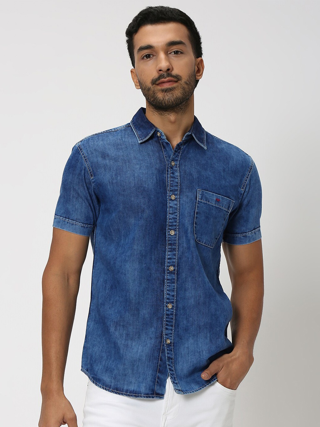 

Mufti Slim Fit Opaque Cotton Casual Shirt, Navy blue