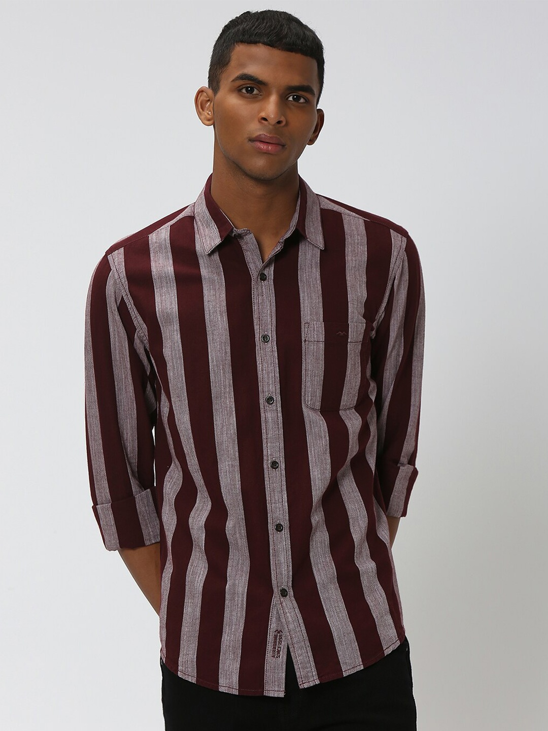 

Mufti Striped Opaque Pure Cotton Casual Shirt, Maroon
