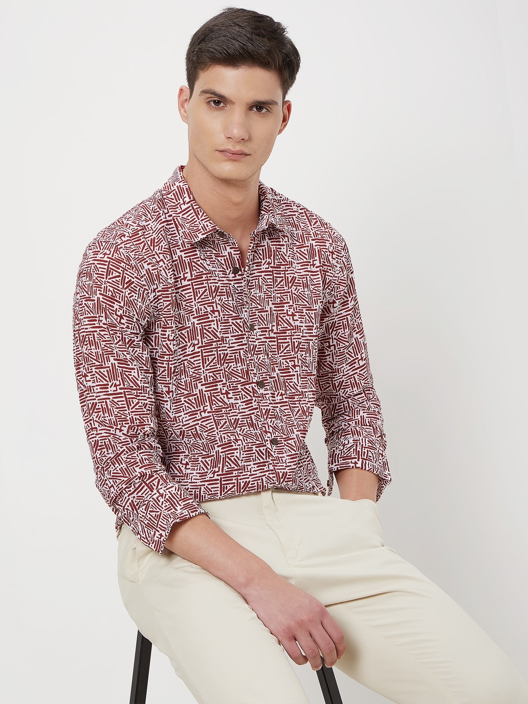 

Mufti Geometric Printed Opaque Casual Shirt, Maroon