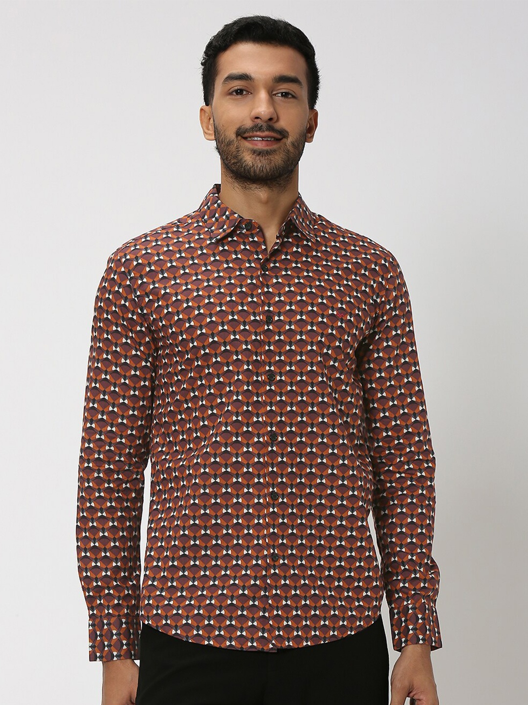 

Mufti Abstract Printed Slim Fit Pure Cotton Casual Shirt, Rust